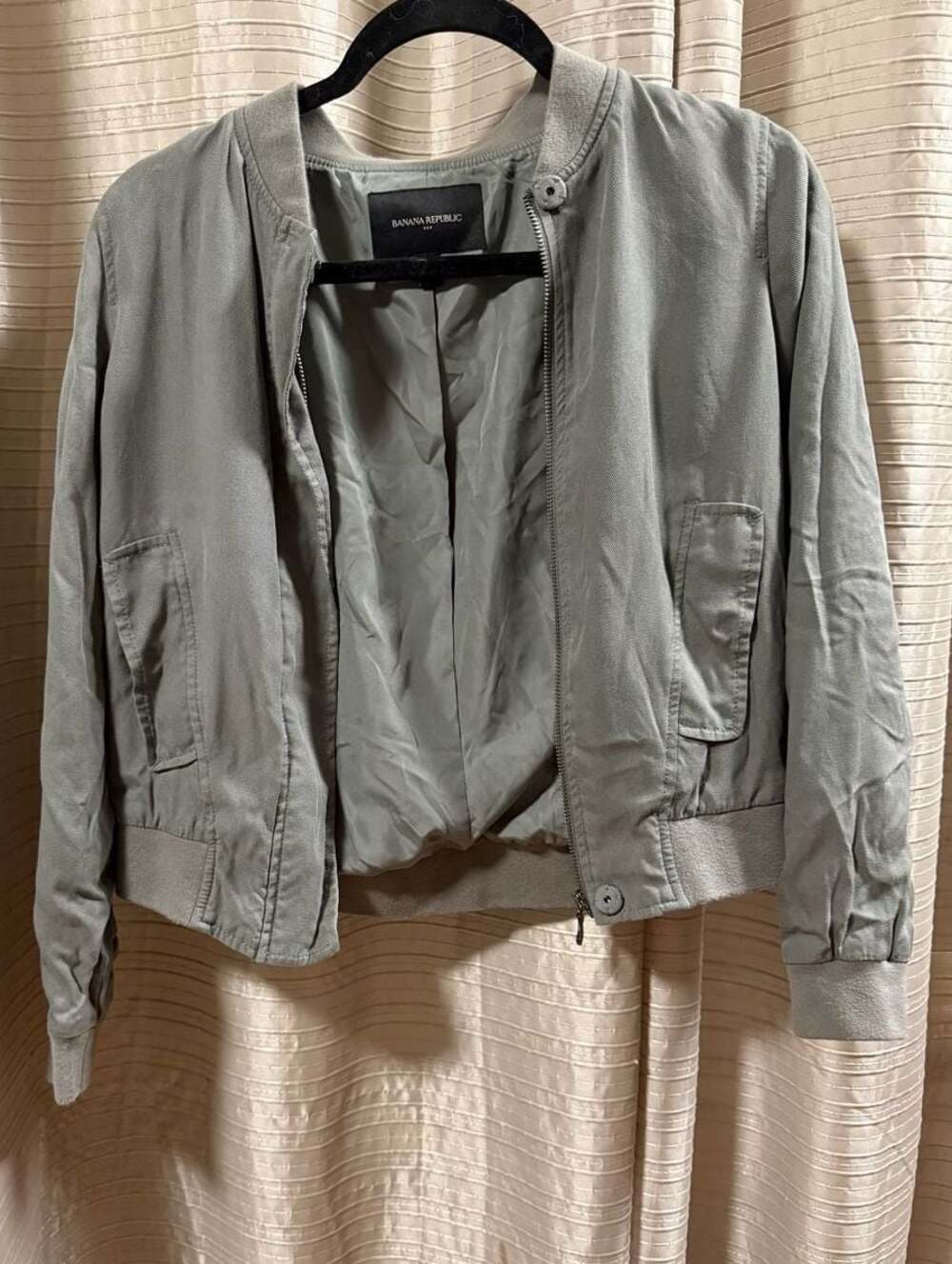 Banana Republic Petite Women's Light Grey Bomber Jacket Size S